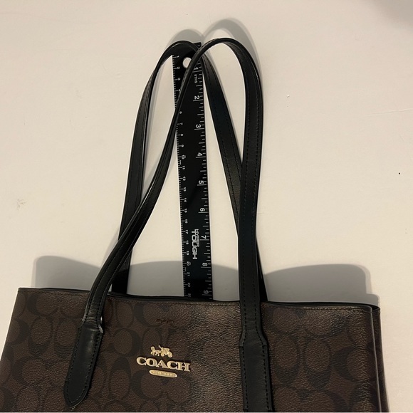 Coach Avenue Brown Carryall in Signature Canvas - Picture 16 of 16